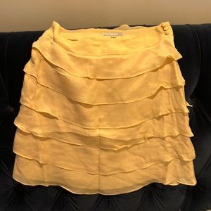 Flirty yellow skirt size 0  it’s lined